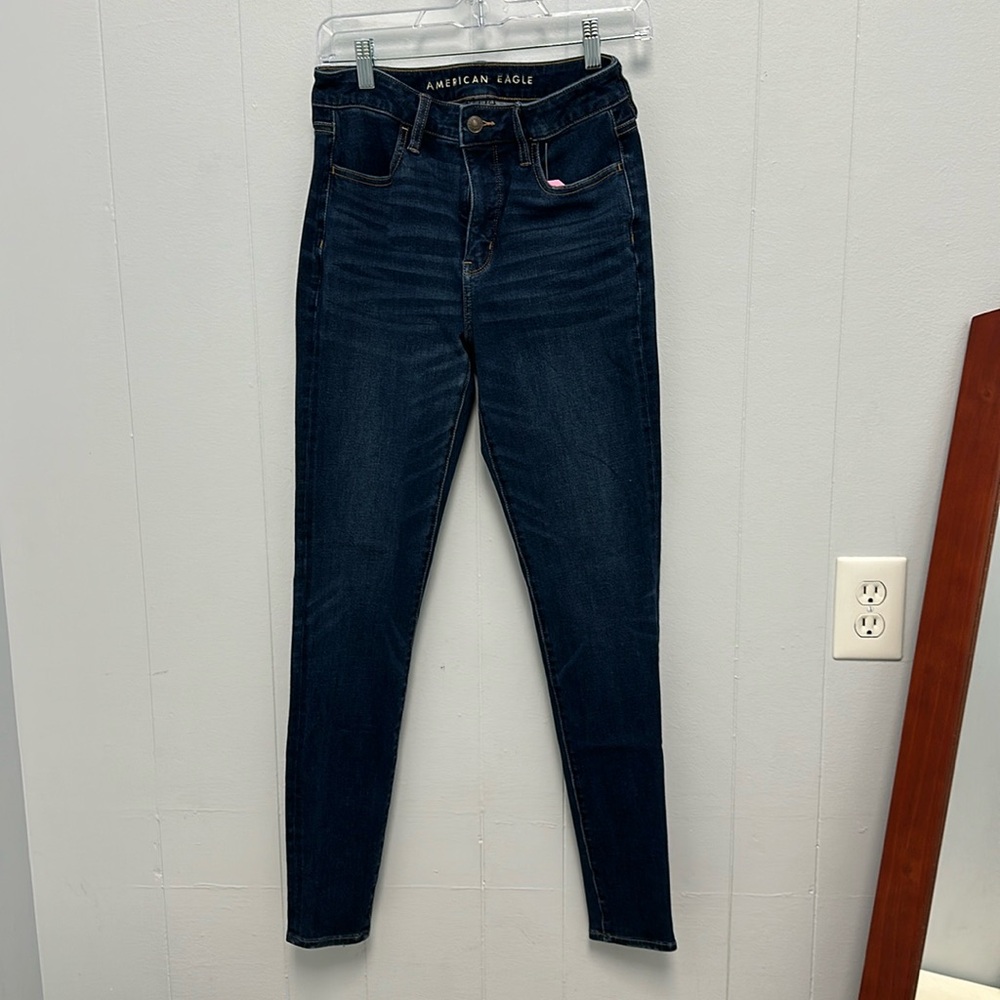 American Eagle Jegging. The Dream Jean super high rise size 8
